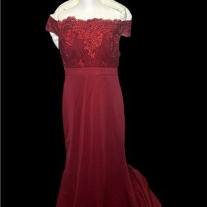 SHEIN Off-Shoulder Red Lace Gown